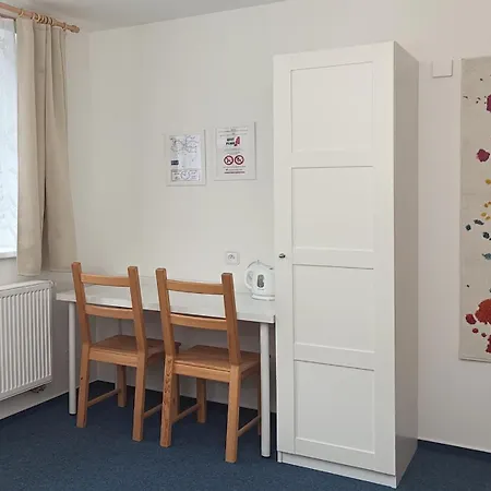 Homestay Airport Prague