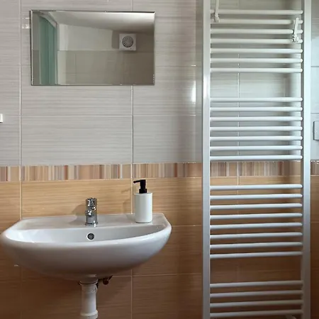 Airport * براغ